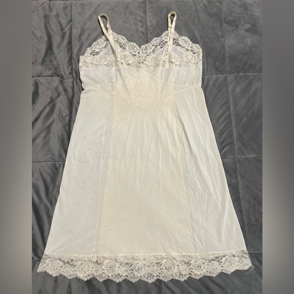 Vintage Sears Nylon Cream Slip Size “40 Average” Bust - Picture 4 of 8